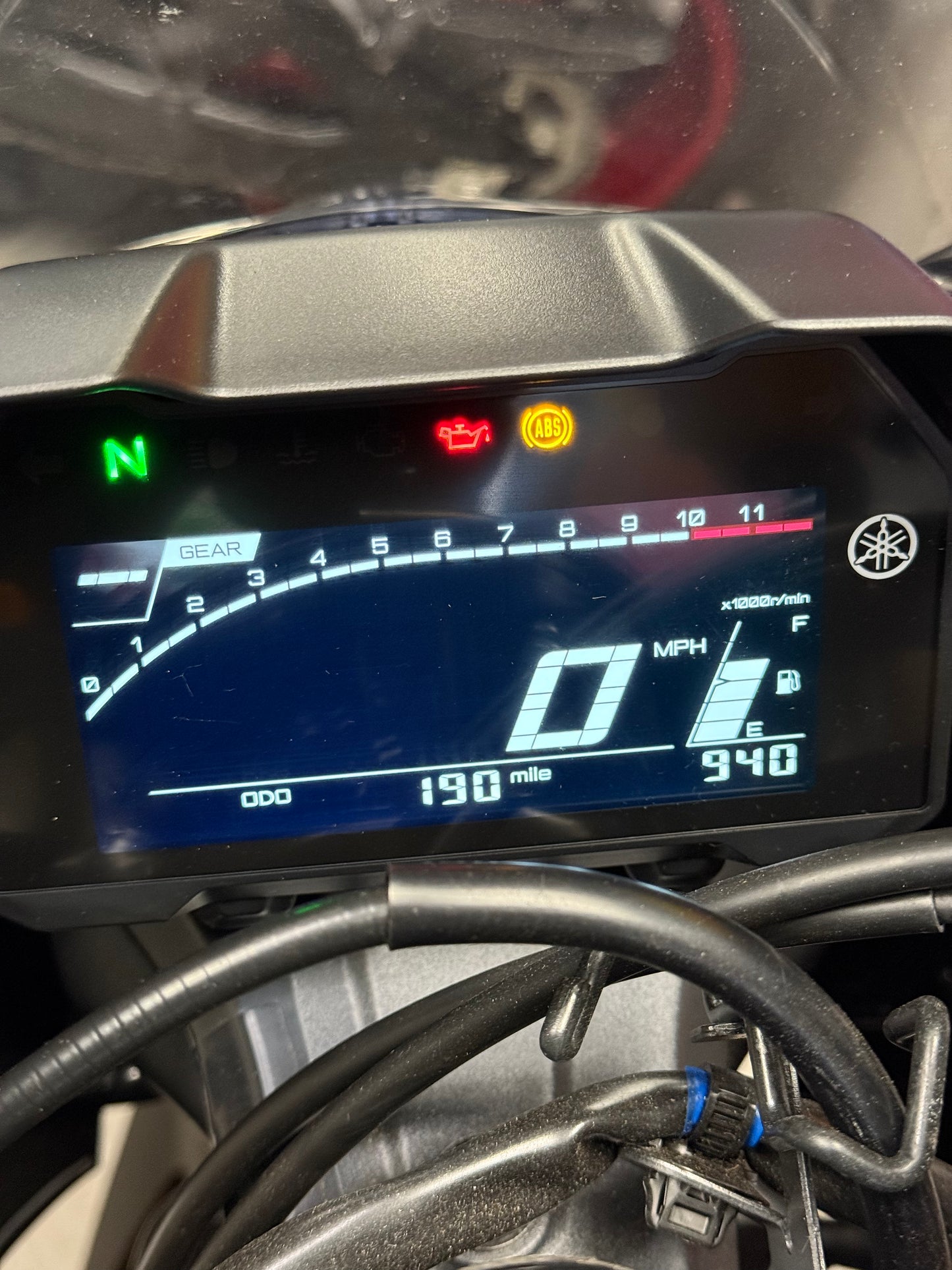 2024 YAMAHA R7 MATTE BLACK