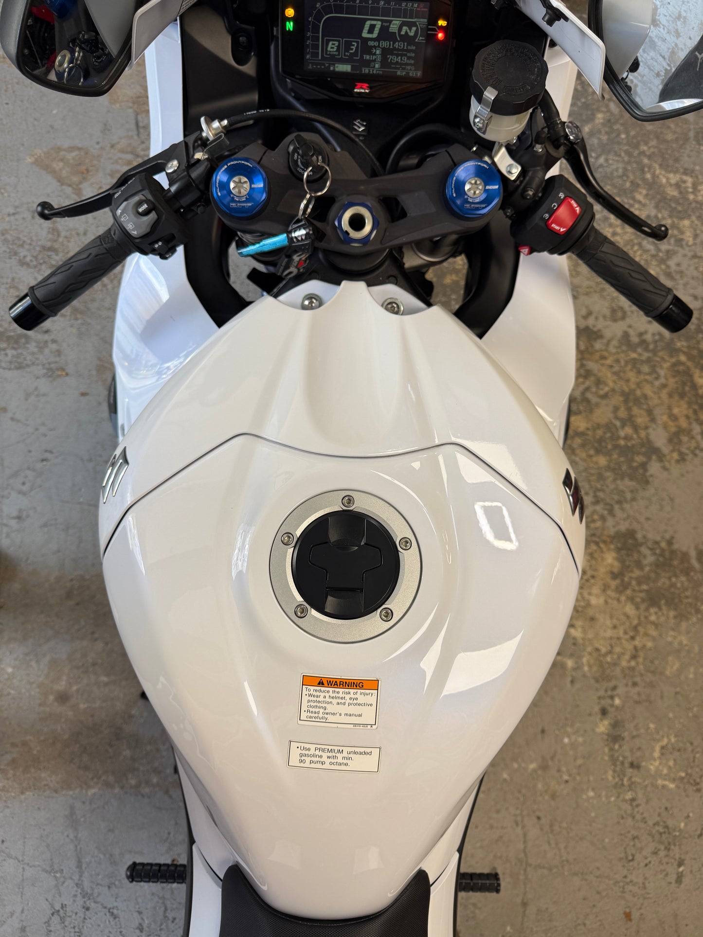 2018 SUZUKI GSXR 1000R WHITE BLIZZARD PEARL