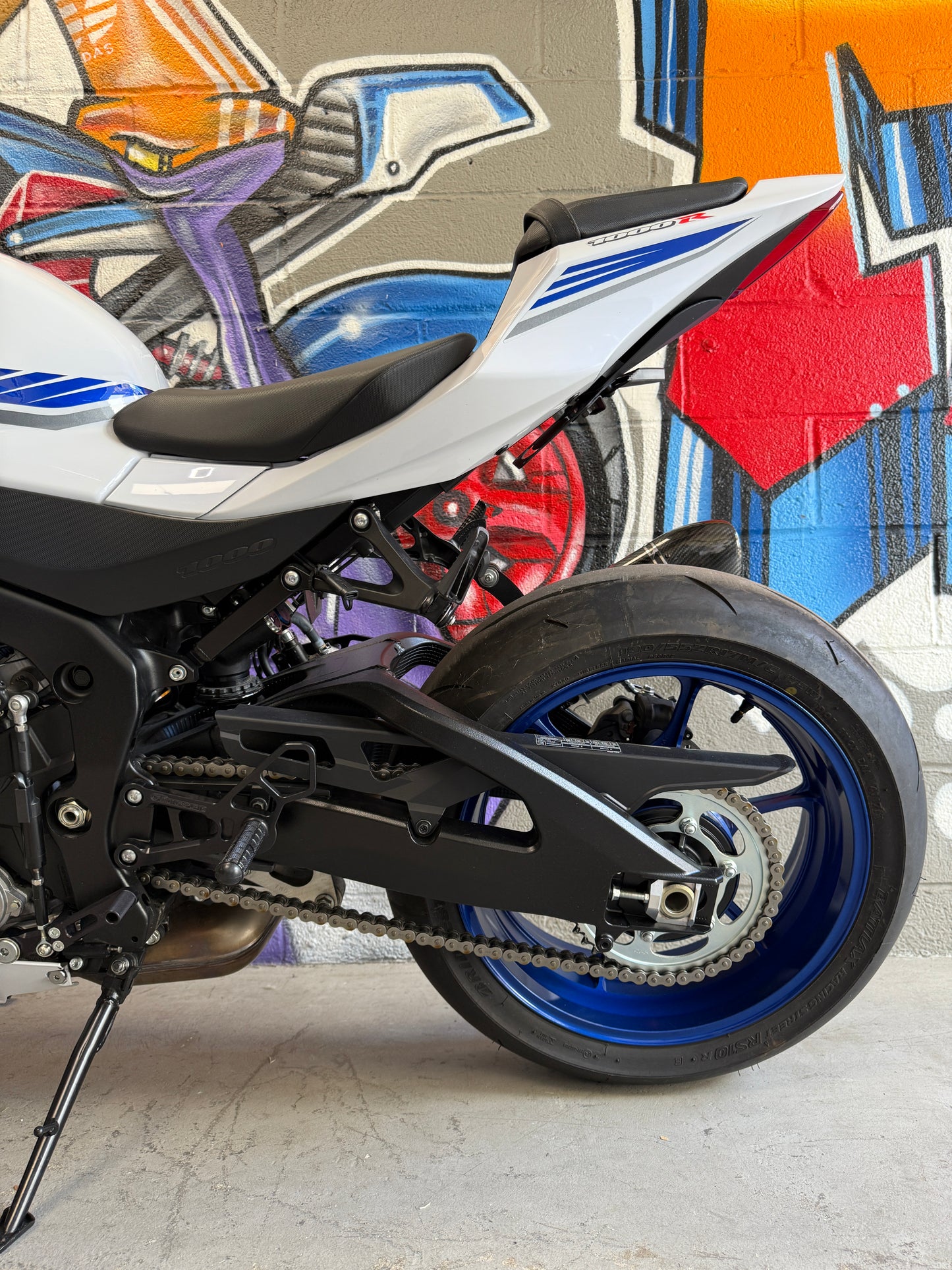 2018 SUZUKI GSXR 1000R WHITE BLIZZARD PEARL