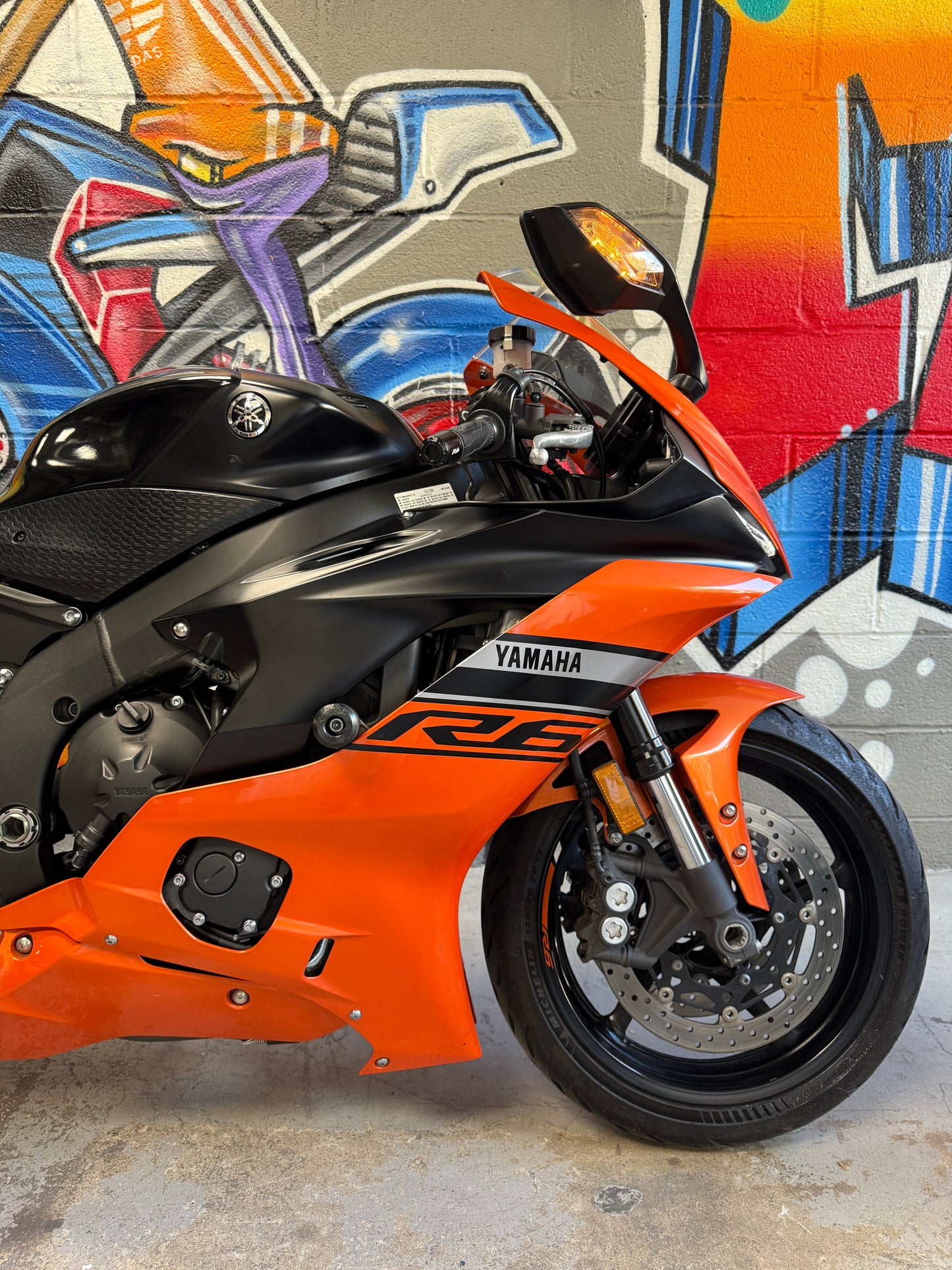 2020 Yamaha R6 AKRAPOVIC Vivid Orange Black