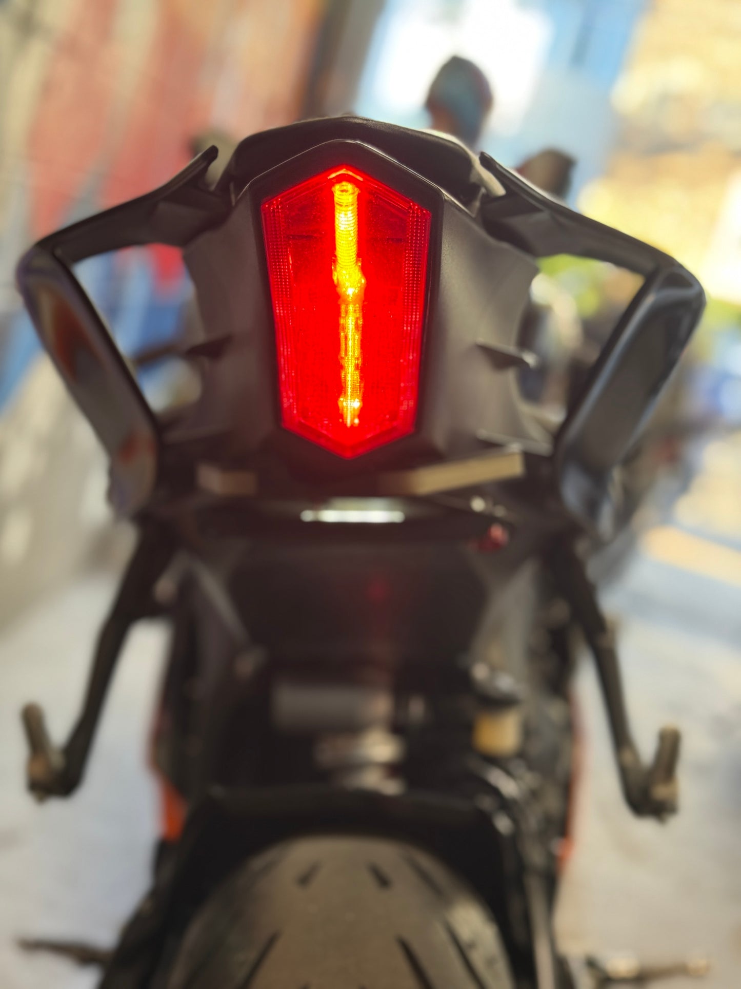 2020 Yamaha R6 AKRAPOVIC Vivid Orange Black