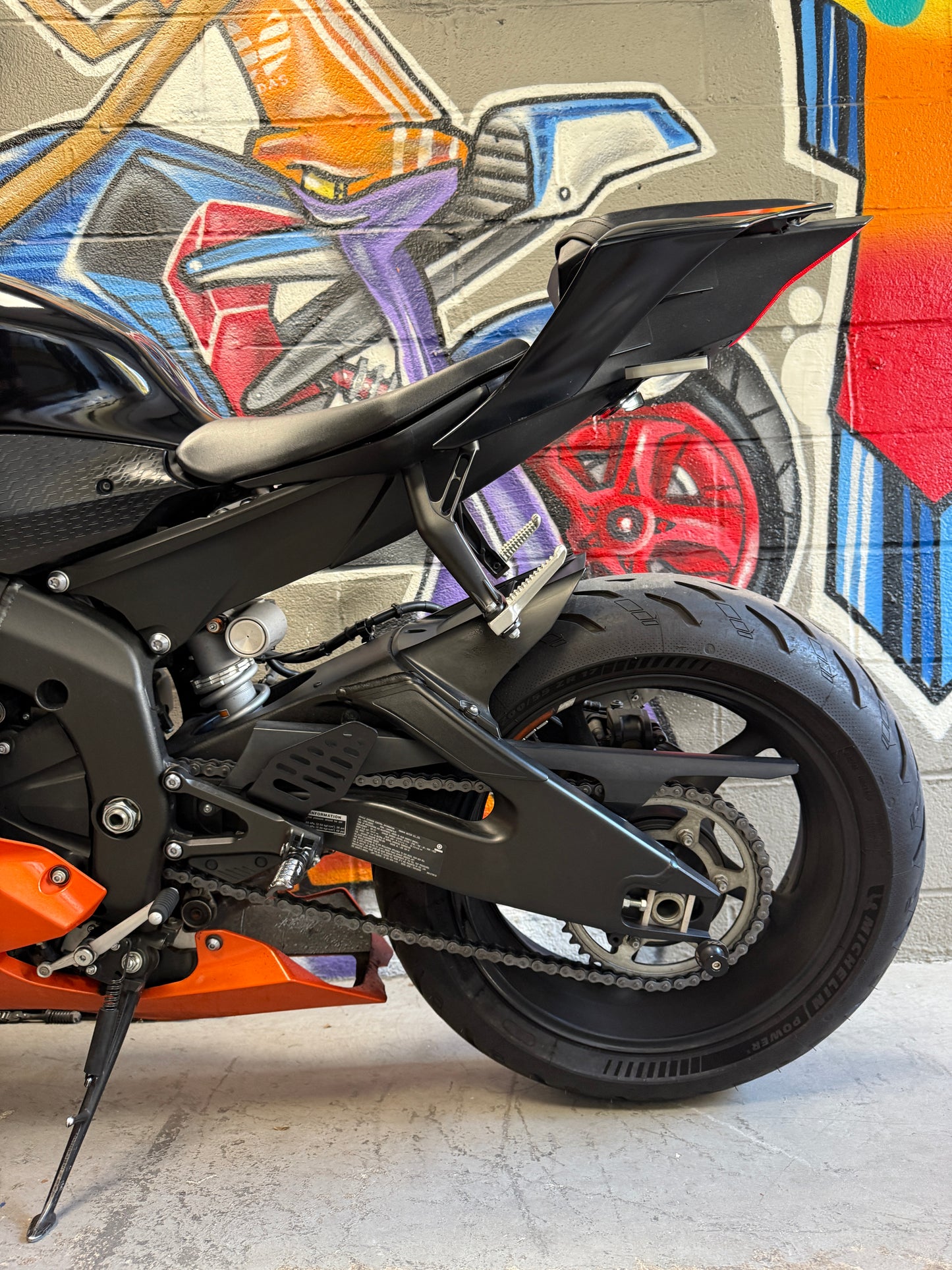 2020 Yamaha R6 AKRAPOVIC Vivid Orange Black