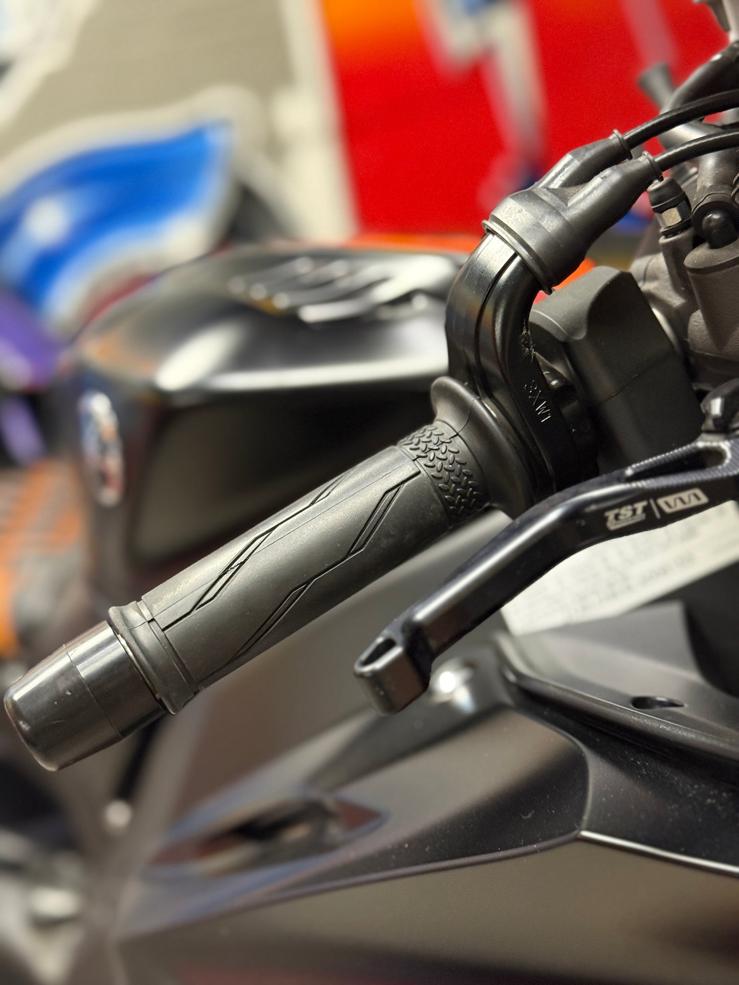 2020 Yamaha R6 Leo Vince Vivid Orange Black