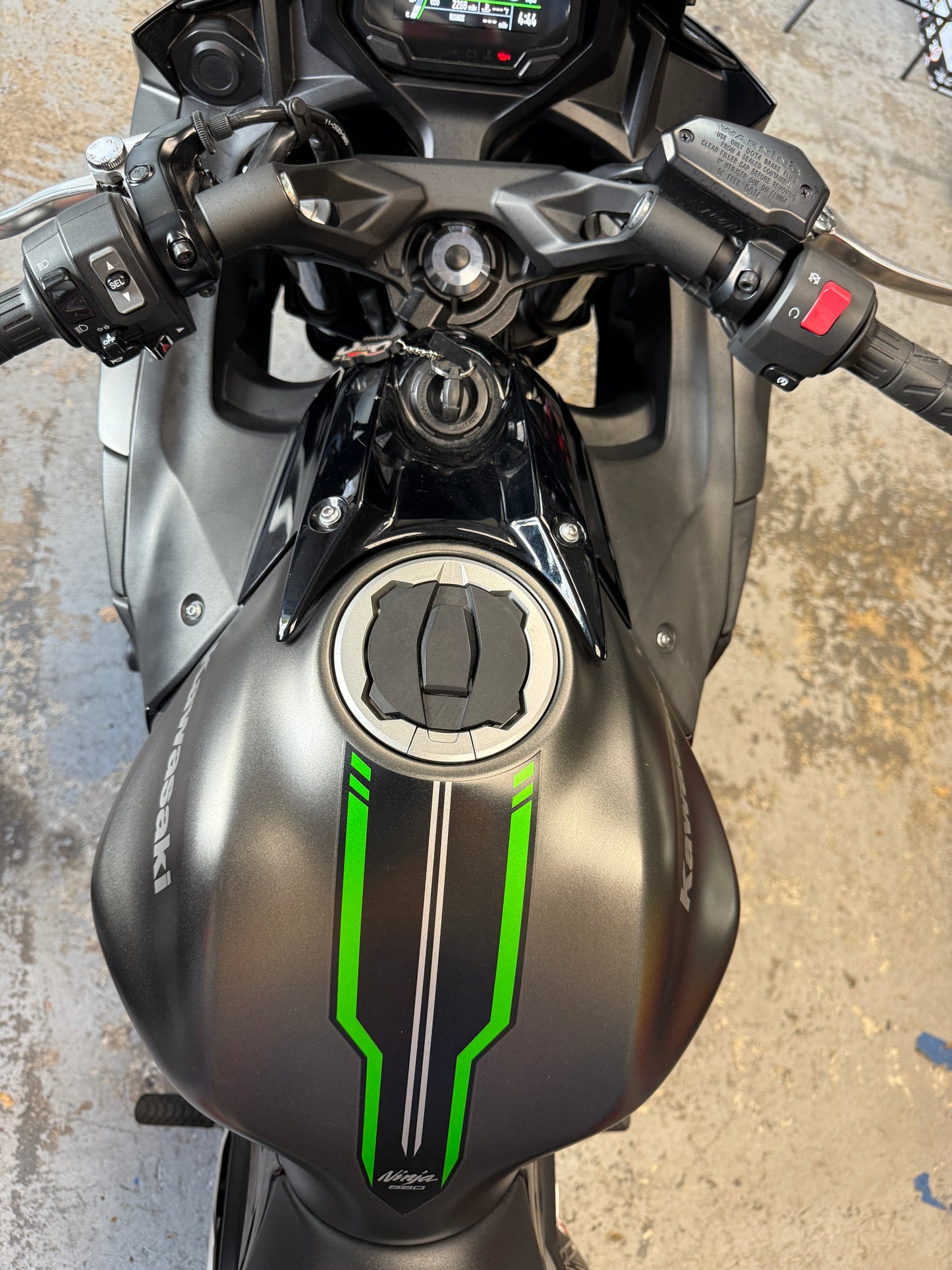 2024 KAWASAKI NINJA 650 NON ABS YOSHIMURA