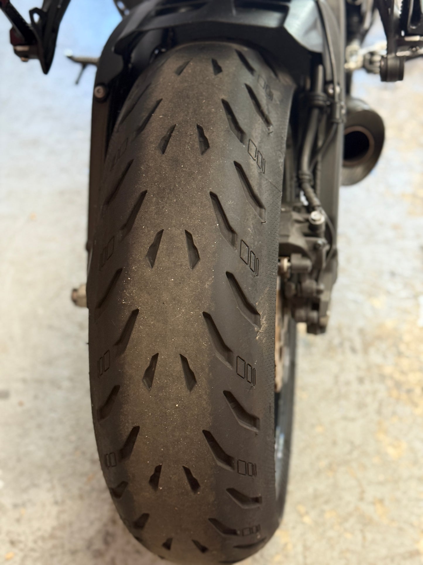 2019 Kawasaki Ninja ZX6R Nardo Grey