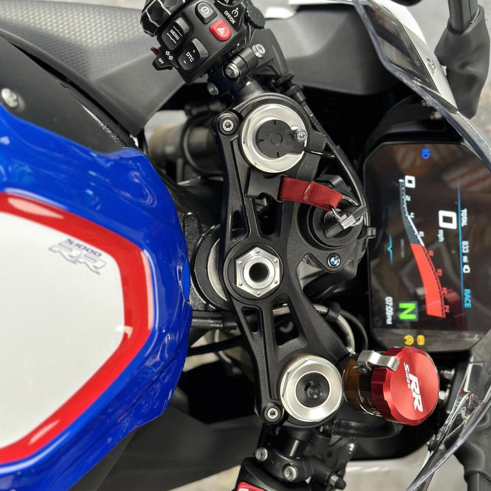 
                      
                        2021 BMW S1000RR M PACKAGE CARBON WHEELS
                      
                    