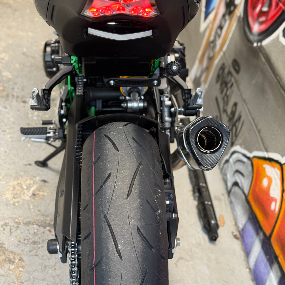 
                      
                        2024 KAWASAKI Z900 SE ABS GREEN M4
                      
                    