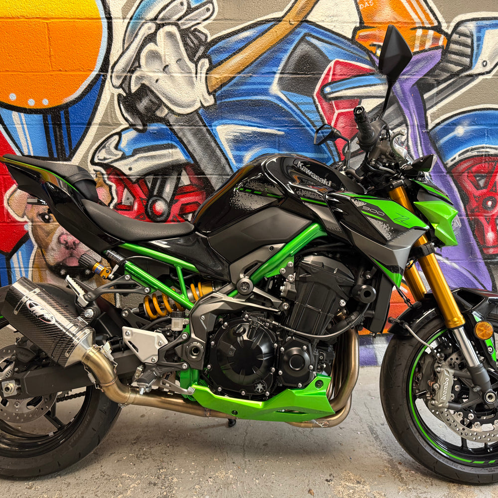 2024 KAWASAKI Z900 SE ABS GREEN M4