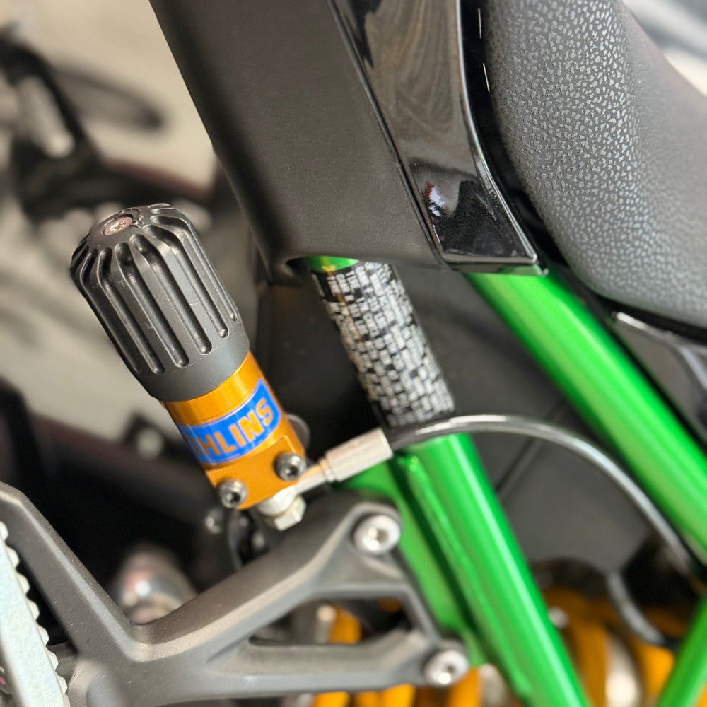 
                      
                        2024 KAWASAKI Z900 SE ABS GREEN M4
                      
                    