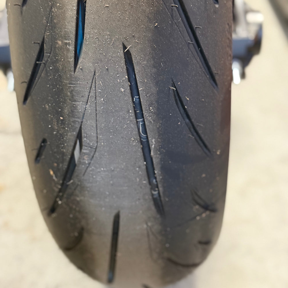 
                      
                        2024 YAMAHA R7 MATTE BLACK
                      
                    