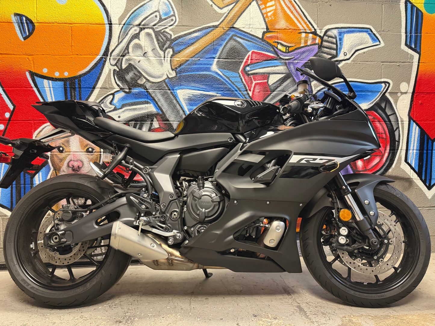 2024 YAMAHA R7 MATTE BLACK