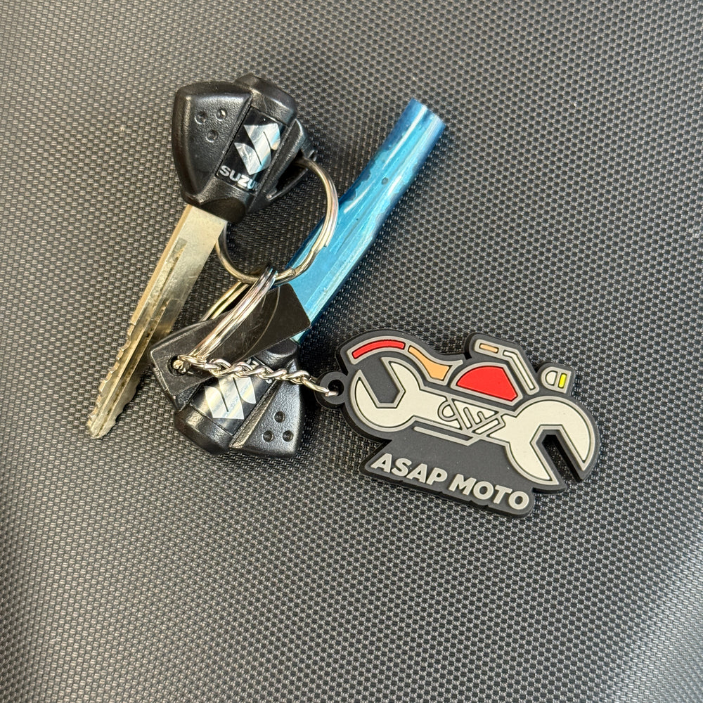 
                      
                        2018 SUZUKI GSXR 1000R WHITE BLIZZARD PEARL
                      
                    