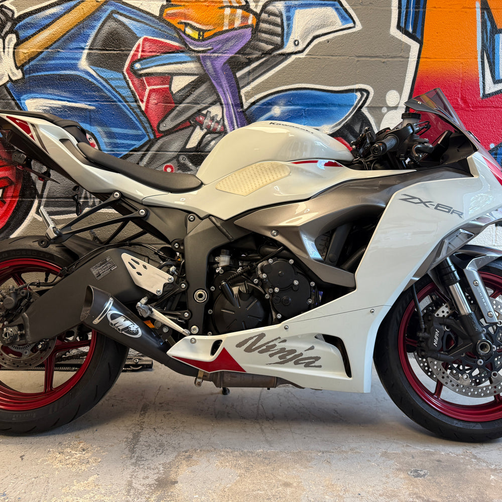2024 Kawasaki Ninja ZX6R ABS M4 Slip on