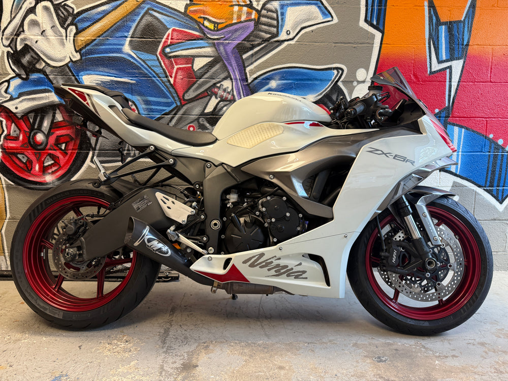 2024 Kawasaki Ninja ZX6R ABS M4 Slip on