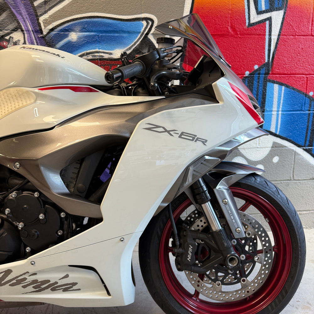 2024 Kawasaki Ninja ZX6R ABS M4 Slip on