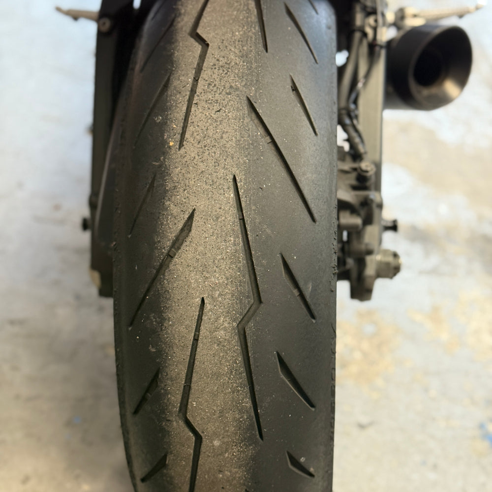 
                      
                        2024 Kawasaki Ninja ZX6R ABS M4 Slip on
                      
                    