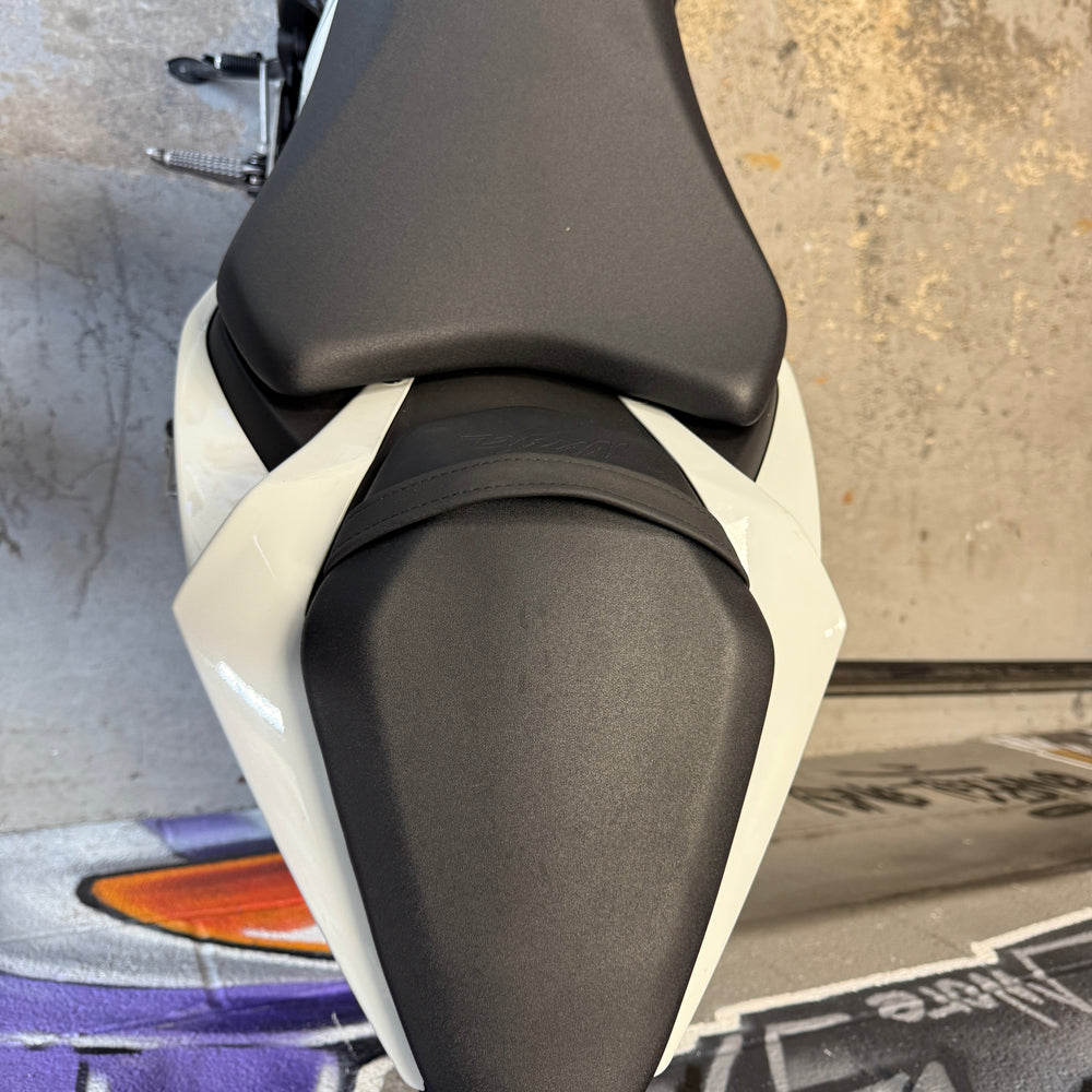 
                      
                        2024 Kawasaki Ninja ZX6R ABS M4 Slip on
                      
                    