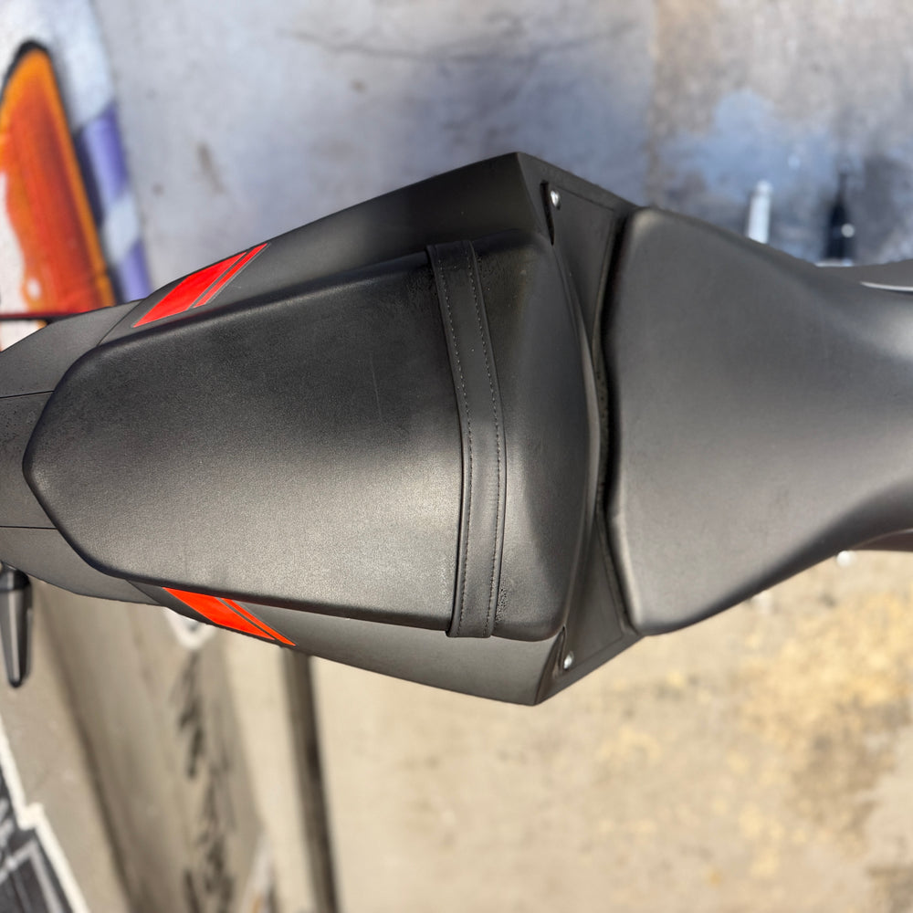 
                      
                        2020 YAMAHA MT03 GREY RED
                      
                    