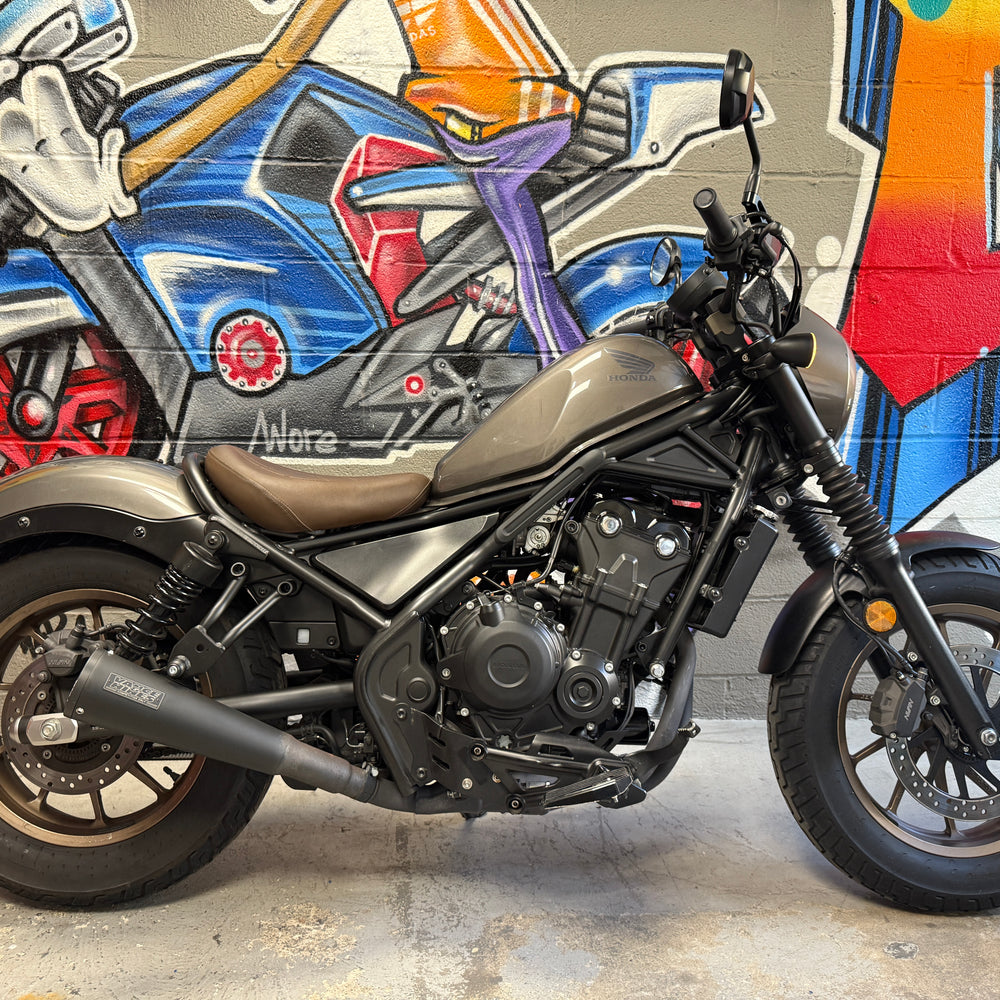 
                      
                        2023  HONDA REBEL 500 SE ABS Vance Hines Comp
                      
                    