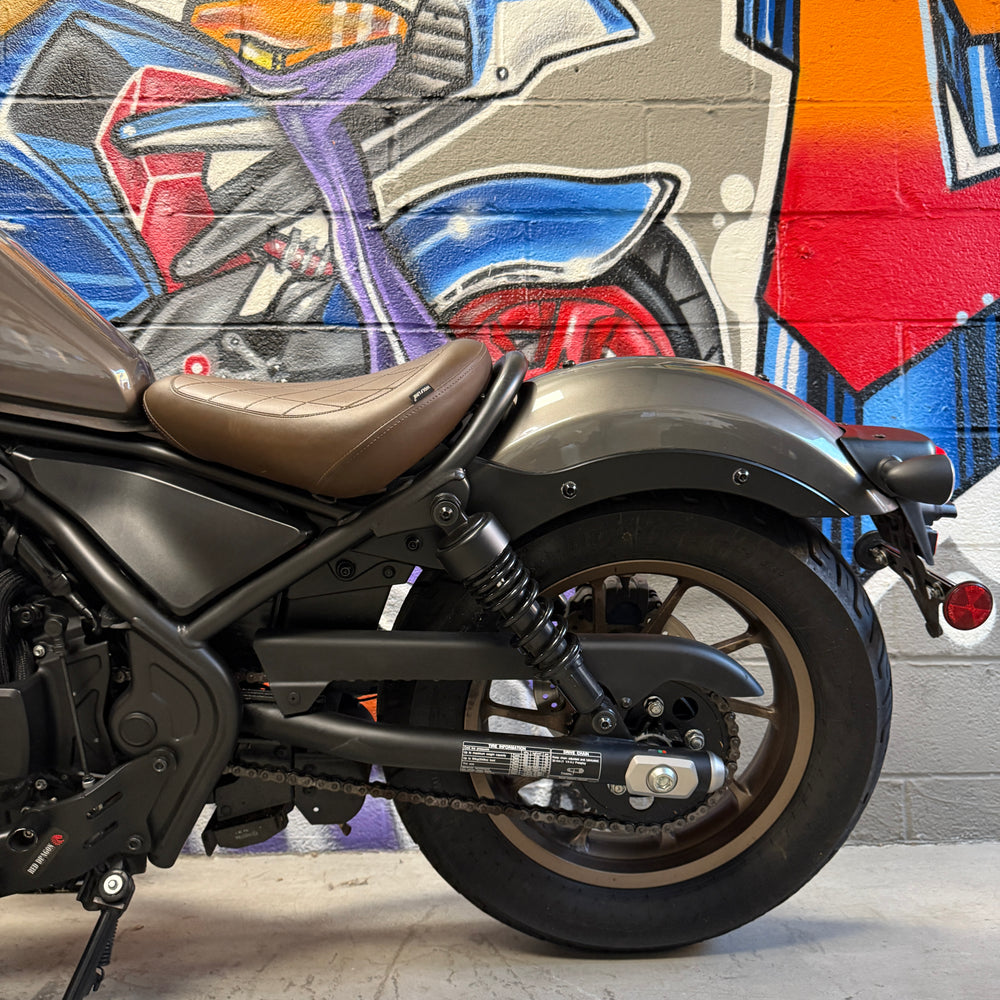 
                      
                        2023  HONDA REBEL 500 SE ABS Vance Hines Comp
                      
                    