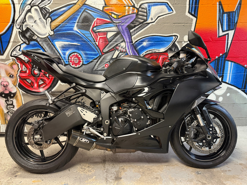 2024 Kawasaki Ninja ZX6R M4 slip on