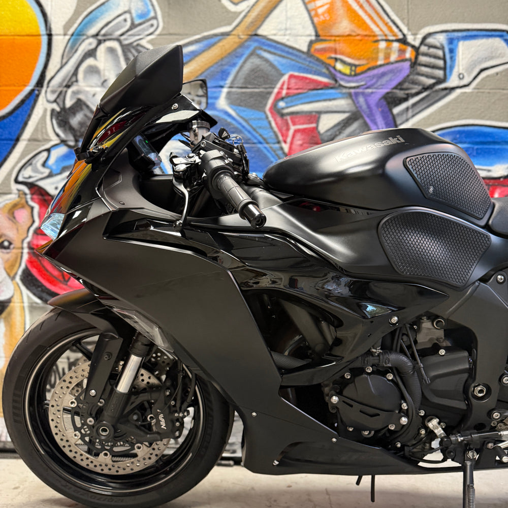 
                      
                        2024 Kawasaki Ninja ZX6R M4 slip on
                      
                    