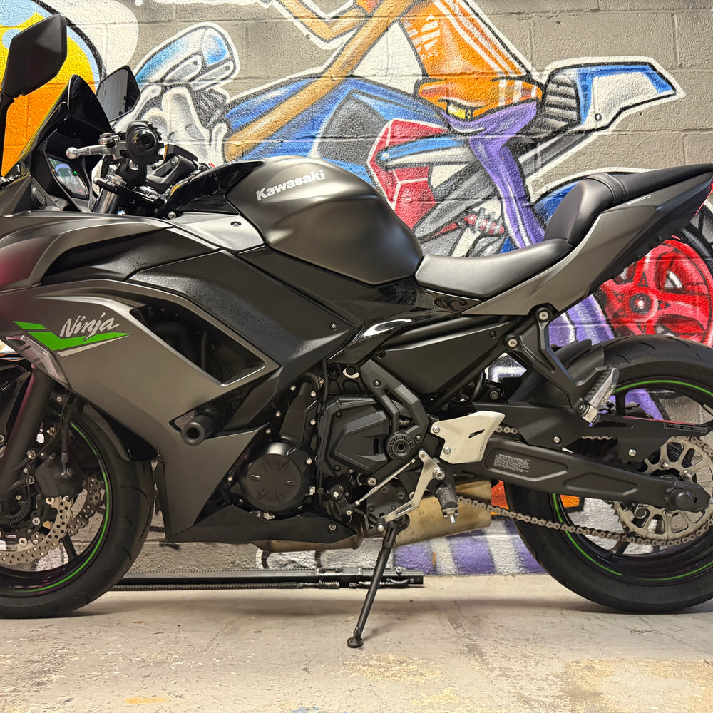 
                      
                        2024 KAWASAKI NINJA 650
                      
                    