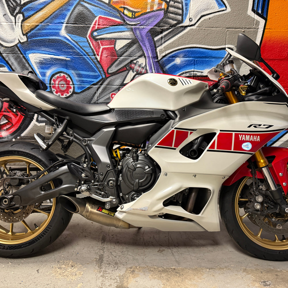 2022 YAMAHA R7 60TH ANNIV. ED. AKRAPOVIC