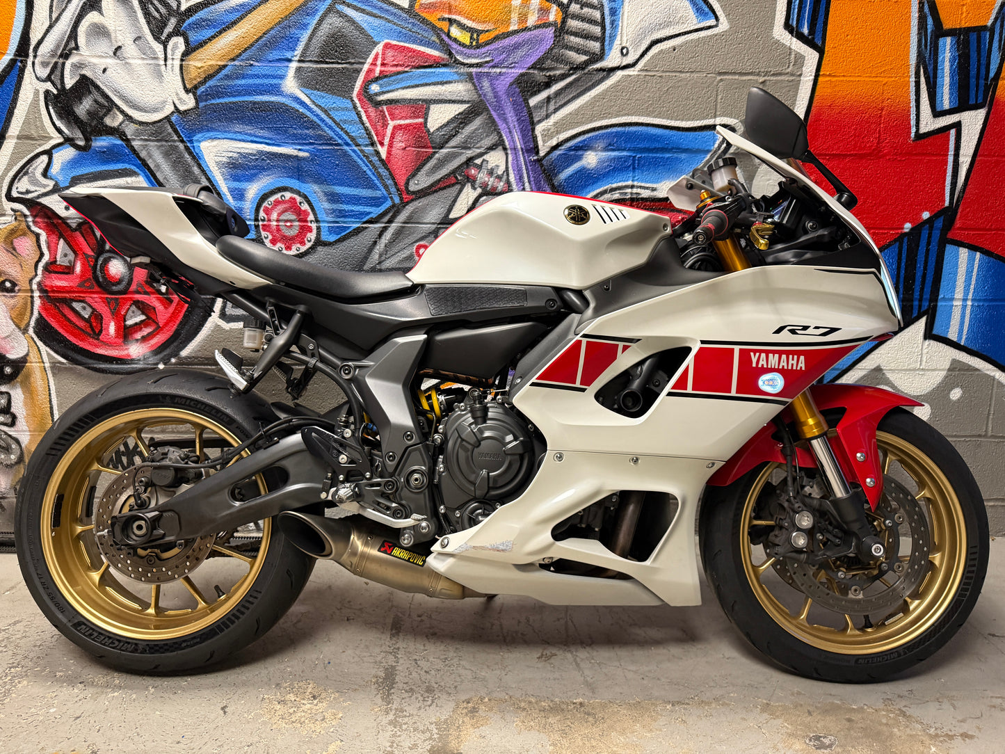 2022 YAMAHA R7 60TH ANNIV. ED. AKRAPOVIC