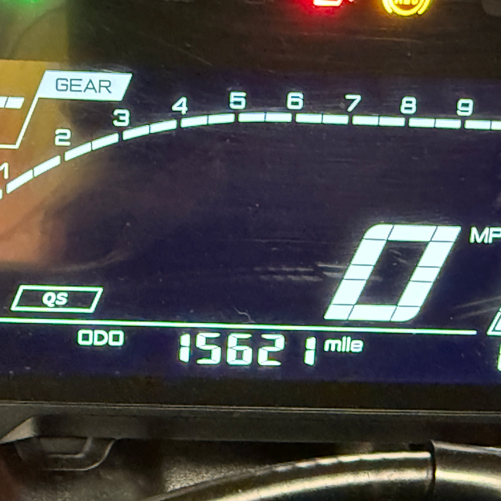 
                      
                        2022 YAMAHA R7 60TH ANNIV. ED. AKRAPOVIC
                      
                    