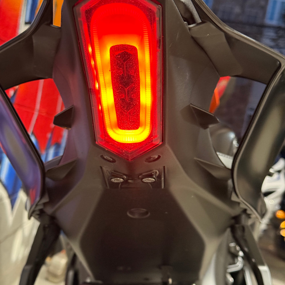 
                      
                        2020 Yamaha R6 Leo Vince Vivid Orange Black
                      
                    