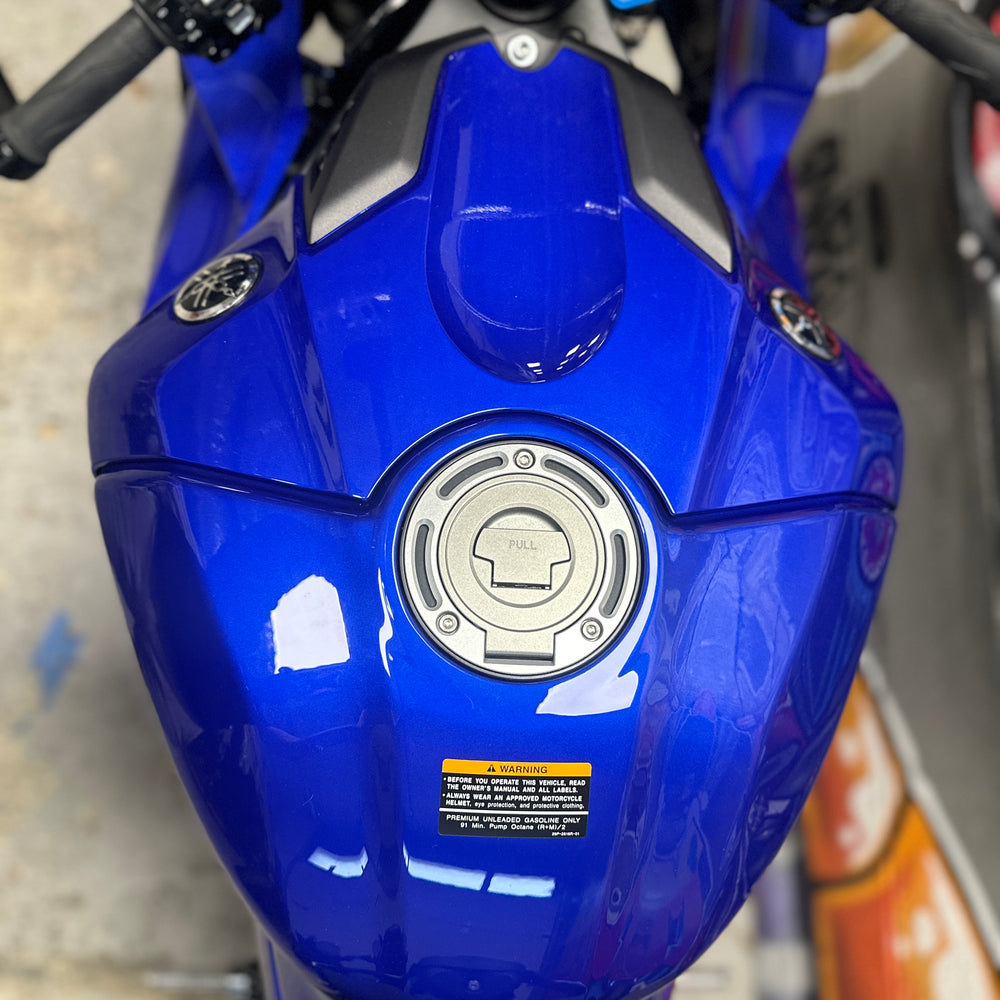 
                      
                        2024 YAMAHA R1 BLUE AKRAPOVIC
                      
                    