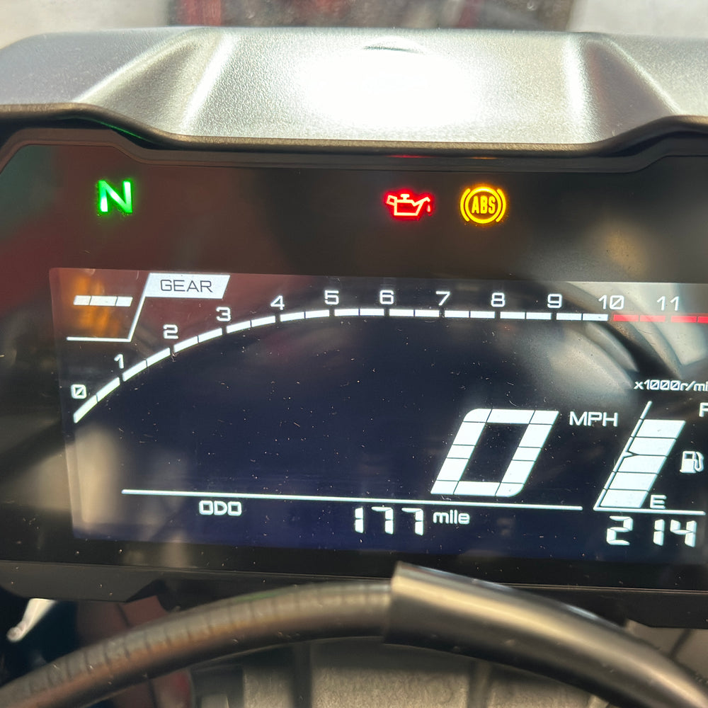 
                      
                        2024 YAMAHA R7 MATTE GREY
                      
                    