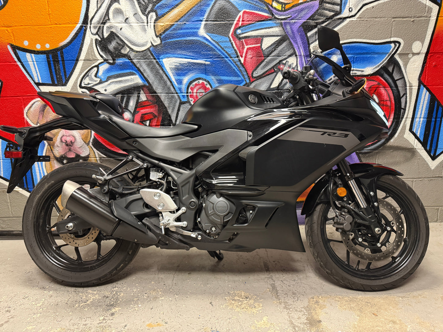 2025 YAMAHA R3 ABS in Matte Black