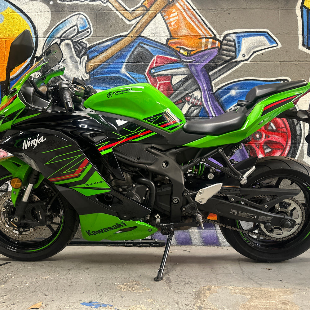 
                      
                        2023 KAWASAKI NINJA ZX4RR KRT LEO VINCE
                      
                    