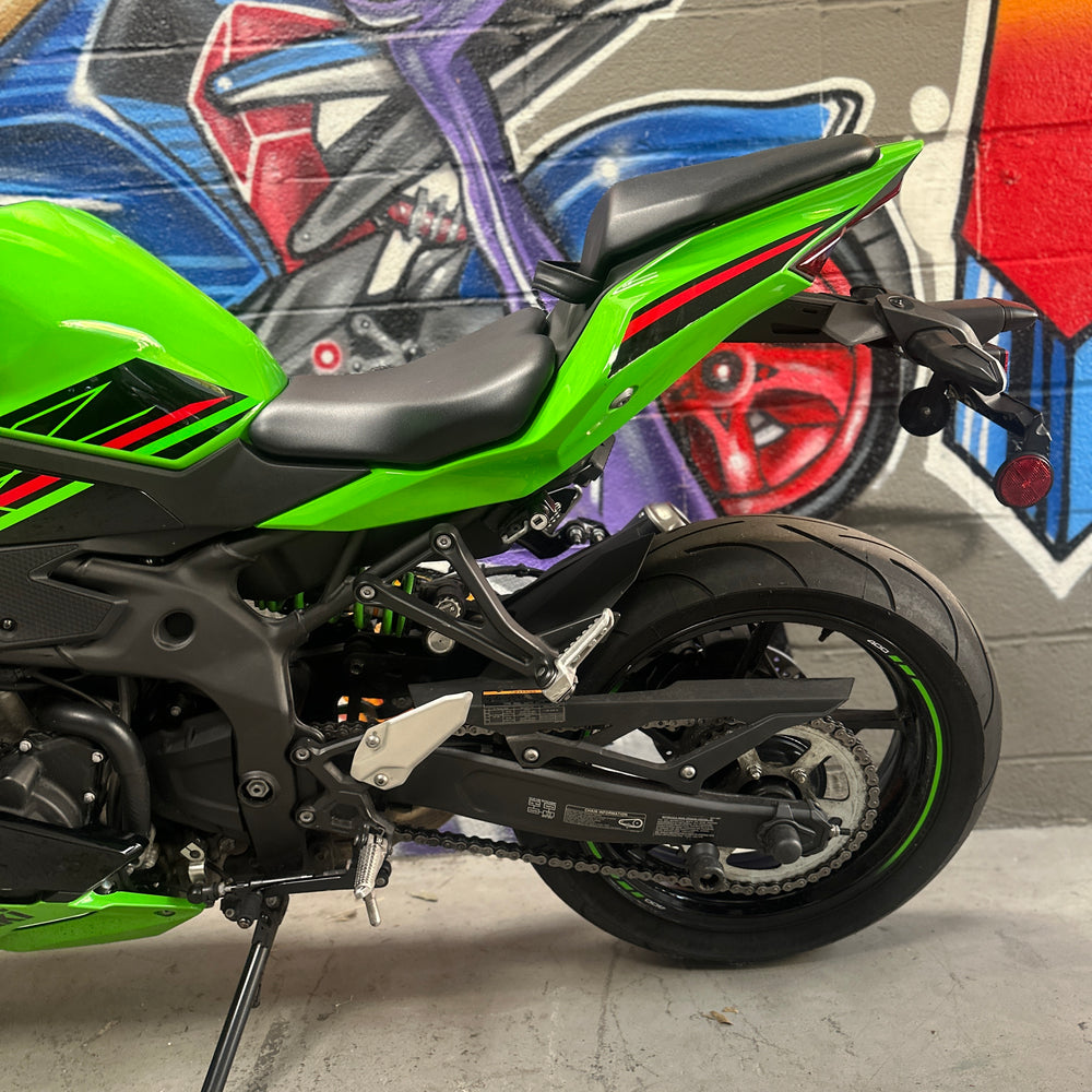 
                      
                        2023 KAWASAKI NINJA ZX4RR KRT LEO VINCE
                      
                    