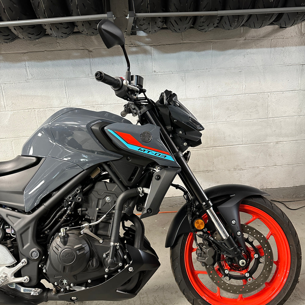 
                      
                        2021 YAMAHA MT03 GREY
                      
                    