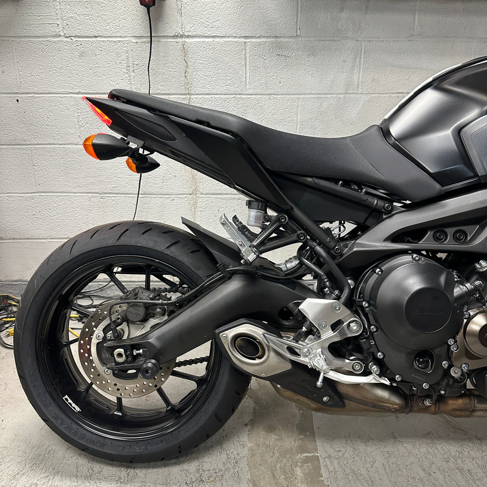 
                      
                        2018 Yamaha MT09 RAVEN
                      
                    