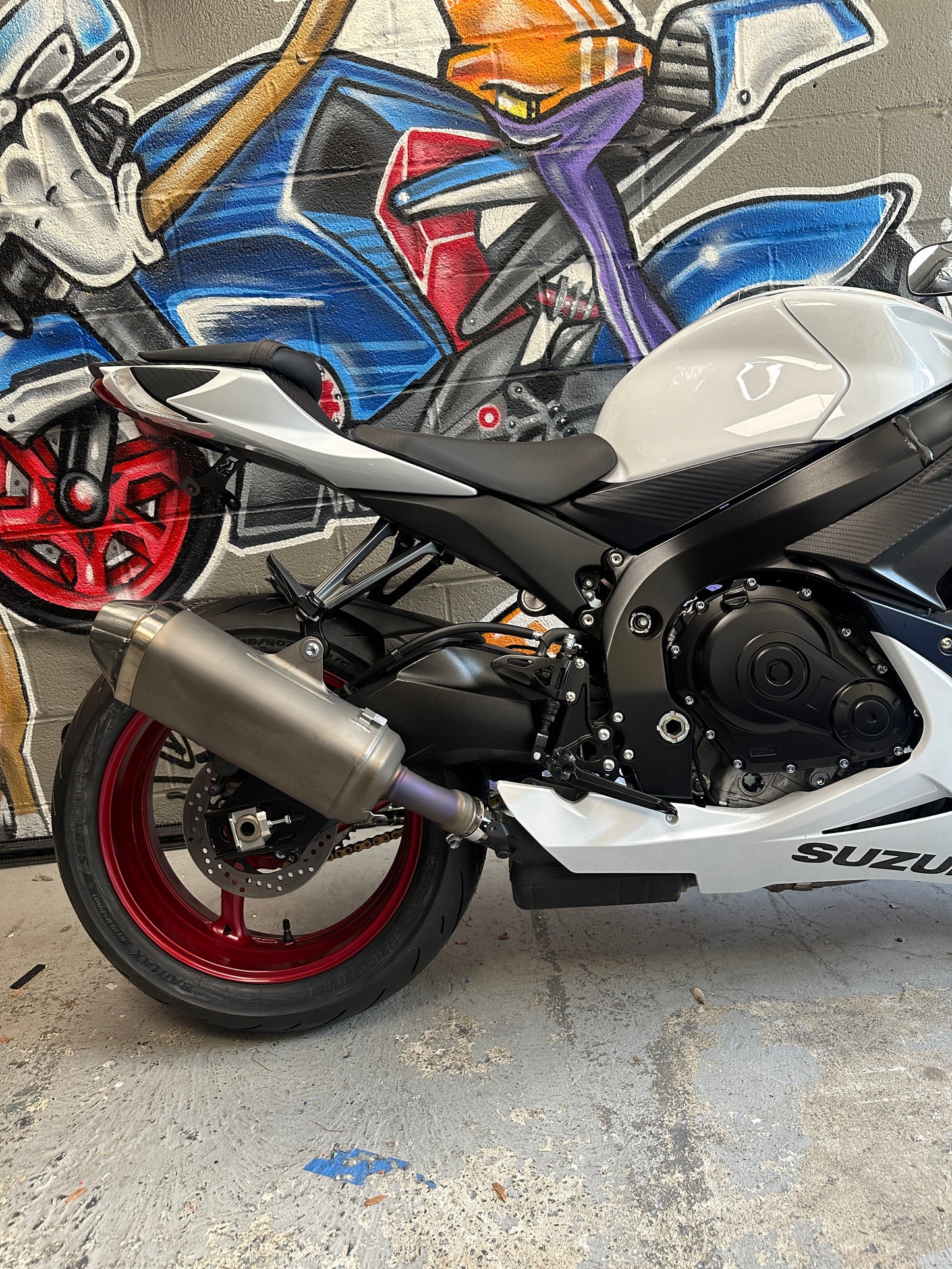 2024 SUZUKI GSXR 750 WHITE