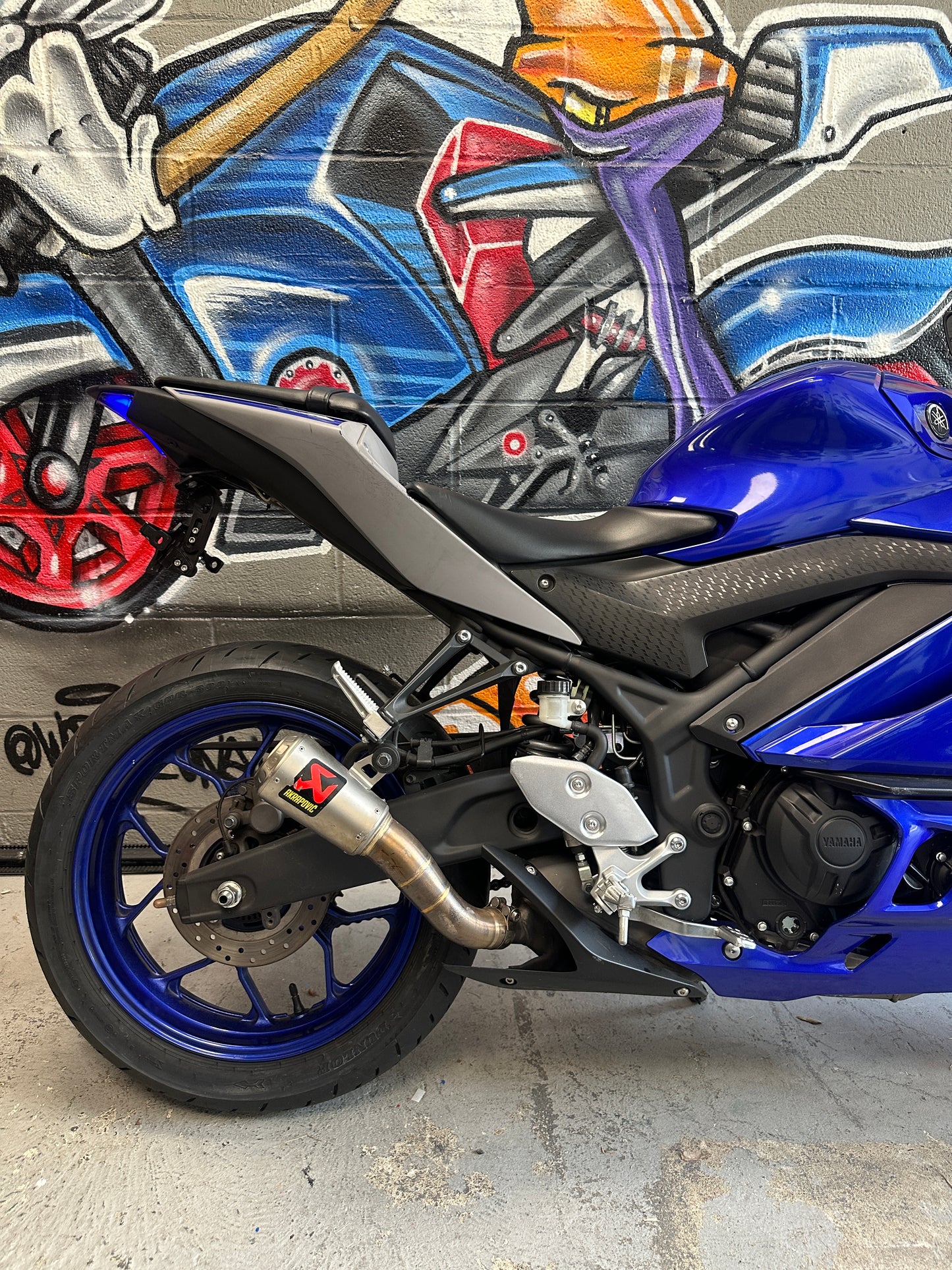 2020 YAMAHA R3 ABS BLUE AKRAPOVIC