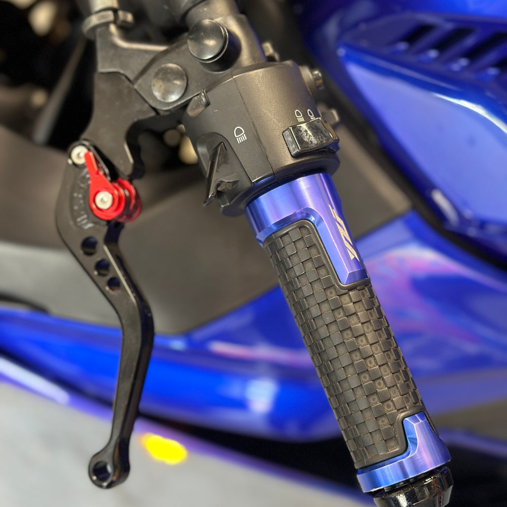 
                      
                        2020 YAMAHA R3 ABS BLUE AKRAPOVIC
                      
                    