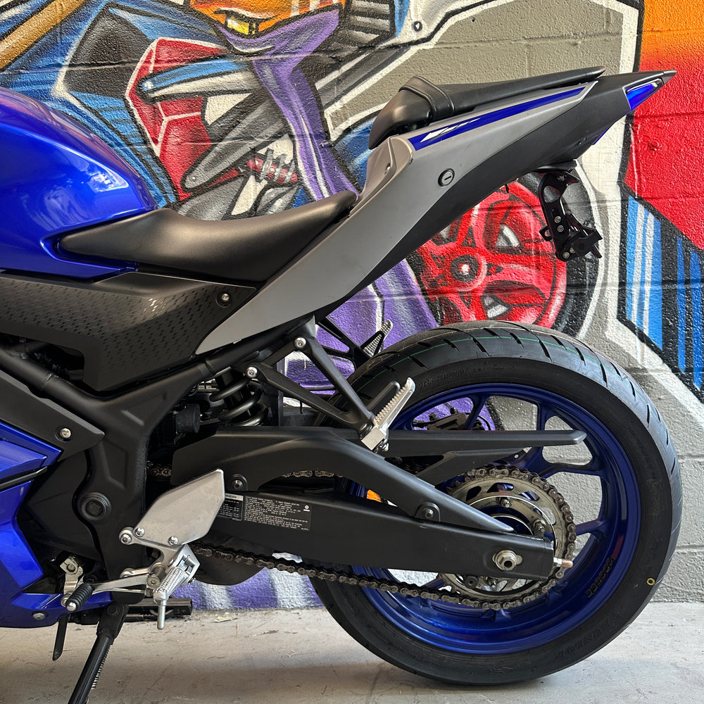 
                      
                        2020 YAMAHA R3 ABS BLUE AKRAPOVIC
                      
                    