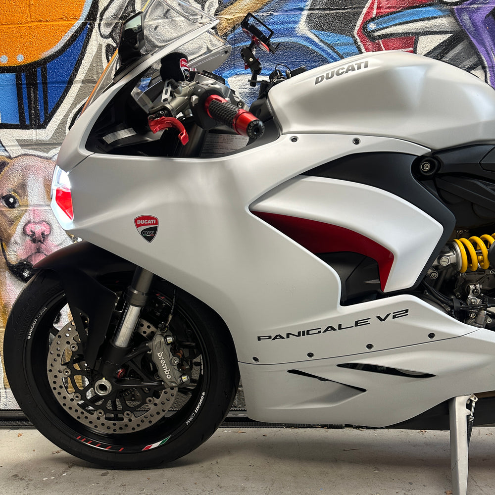 
                      
                        2022 DUCATI PANIGALE V2 WHITE
                      
                    