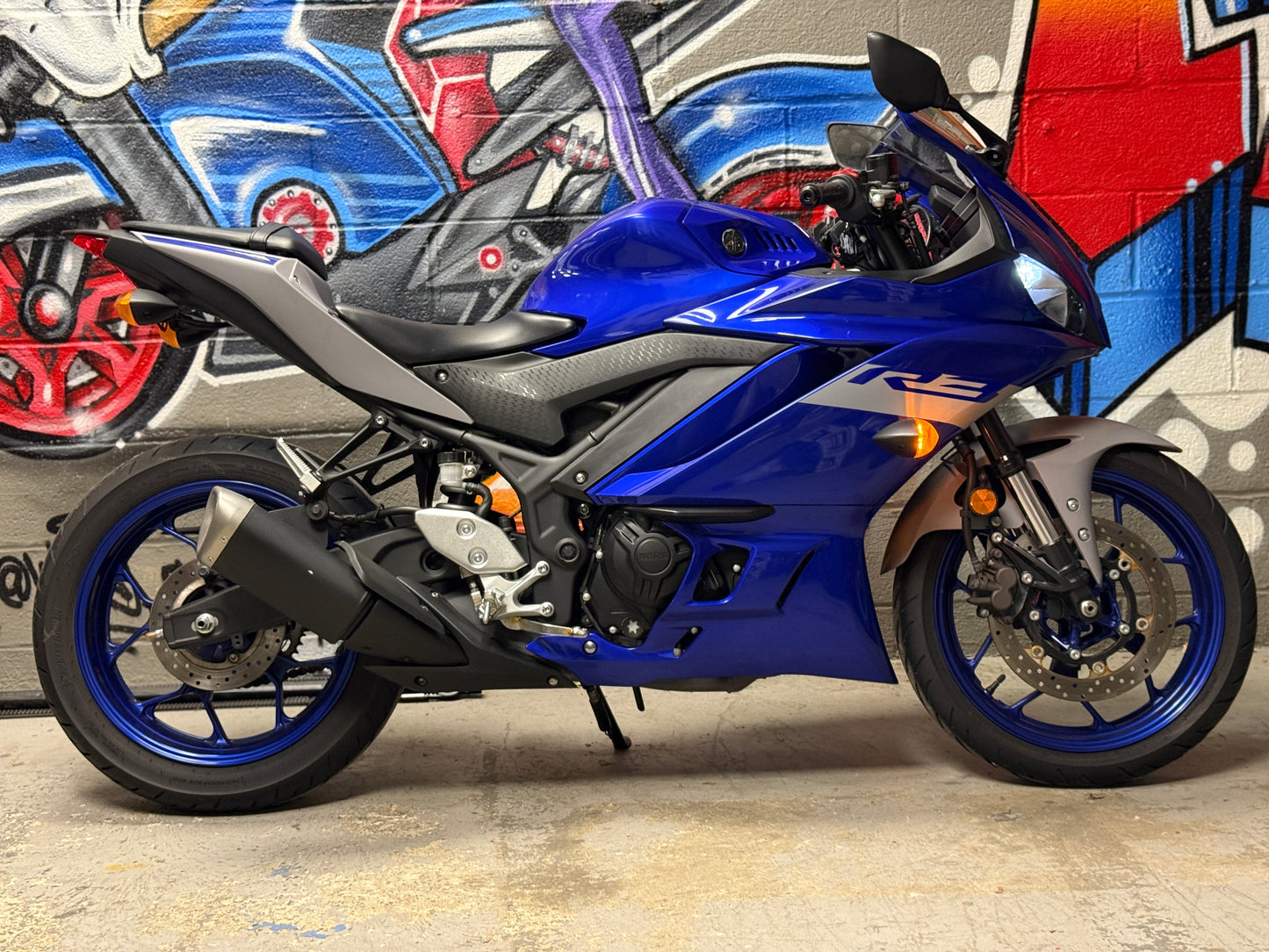 2020 Yamaha R3 in Team Yamaha