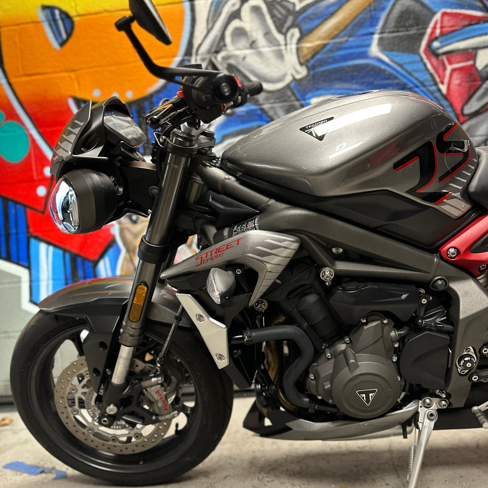 
                      
                        2022 Triumph 675 Street Triple RS
                      
                    