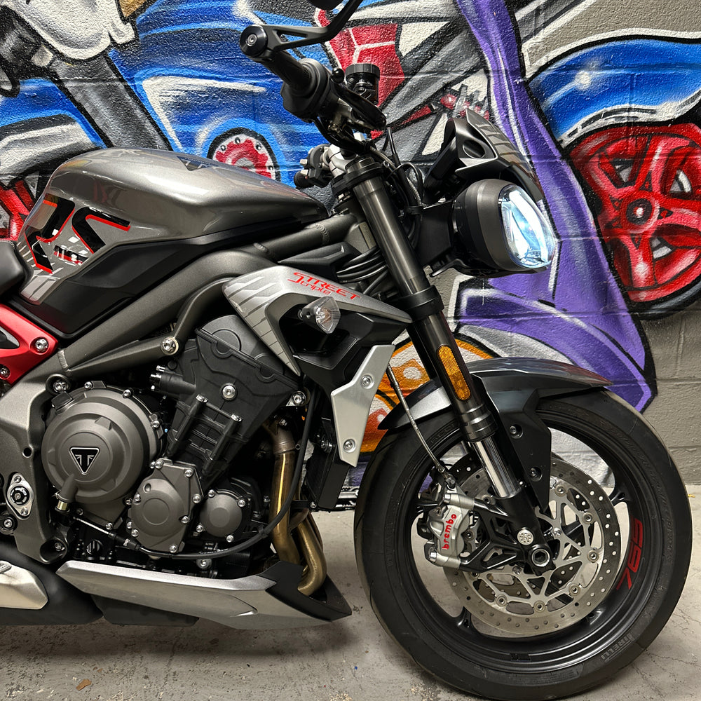 
                      
                        2022 Triumph 675 Street Triple RS
                      
                    