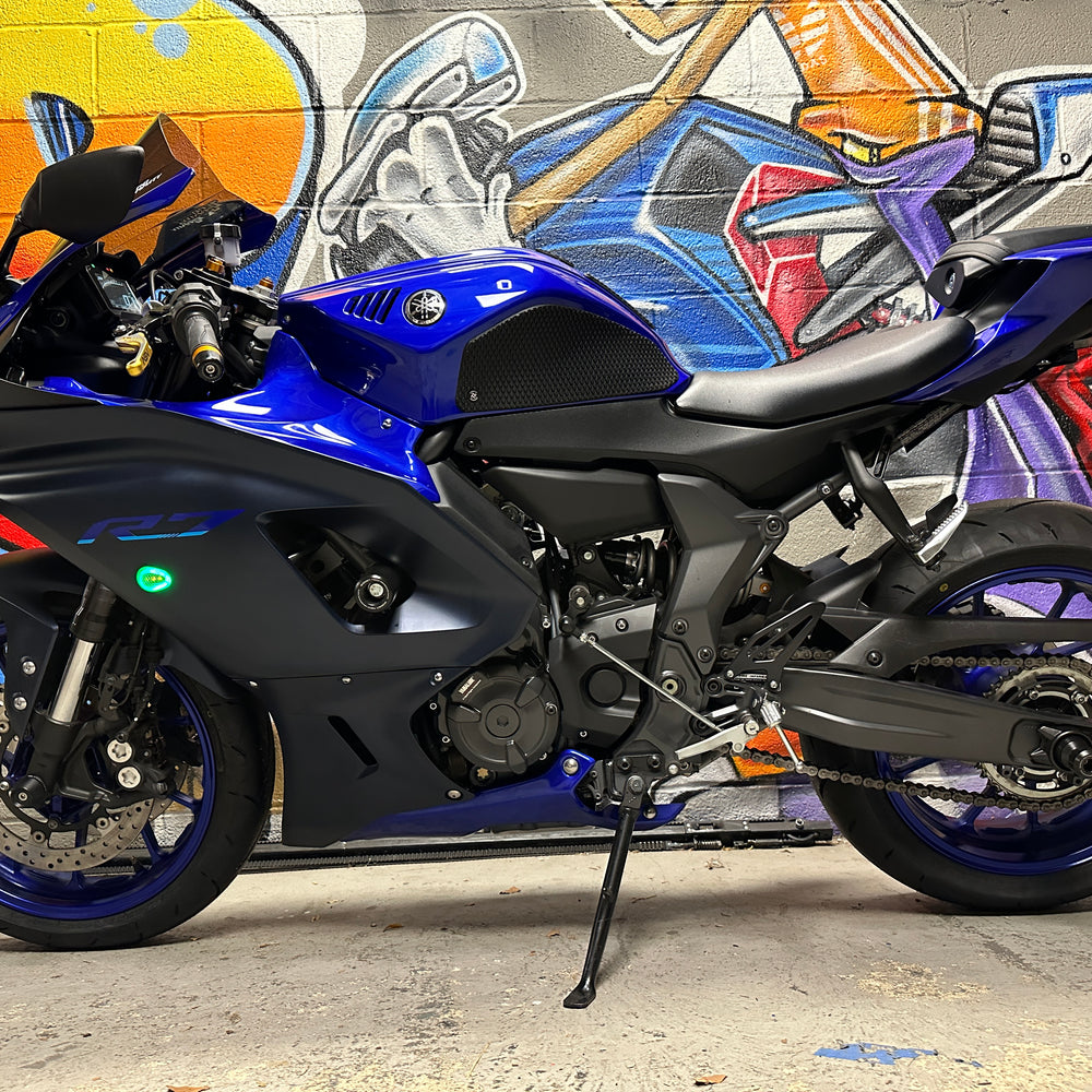 
                      
                        2022 YAMAHA R7 TEAM YAMAHA BLUE M4 EXHAUST
                      
                    