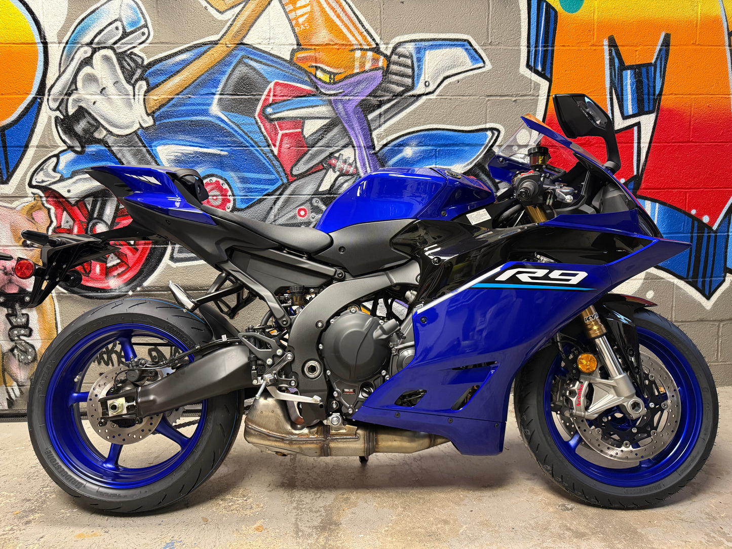 2026 Yamaha R9 in Yamaha Blue