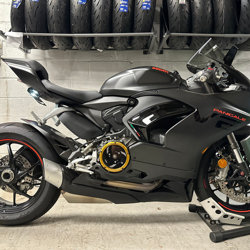 2024 DUCATI PANIGALE V2 CARBON PACKAGE