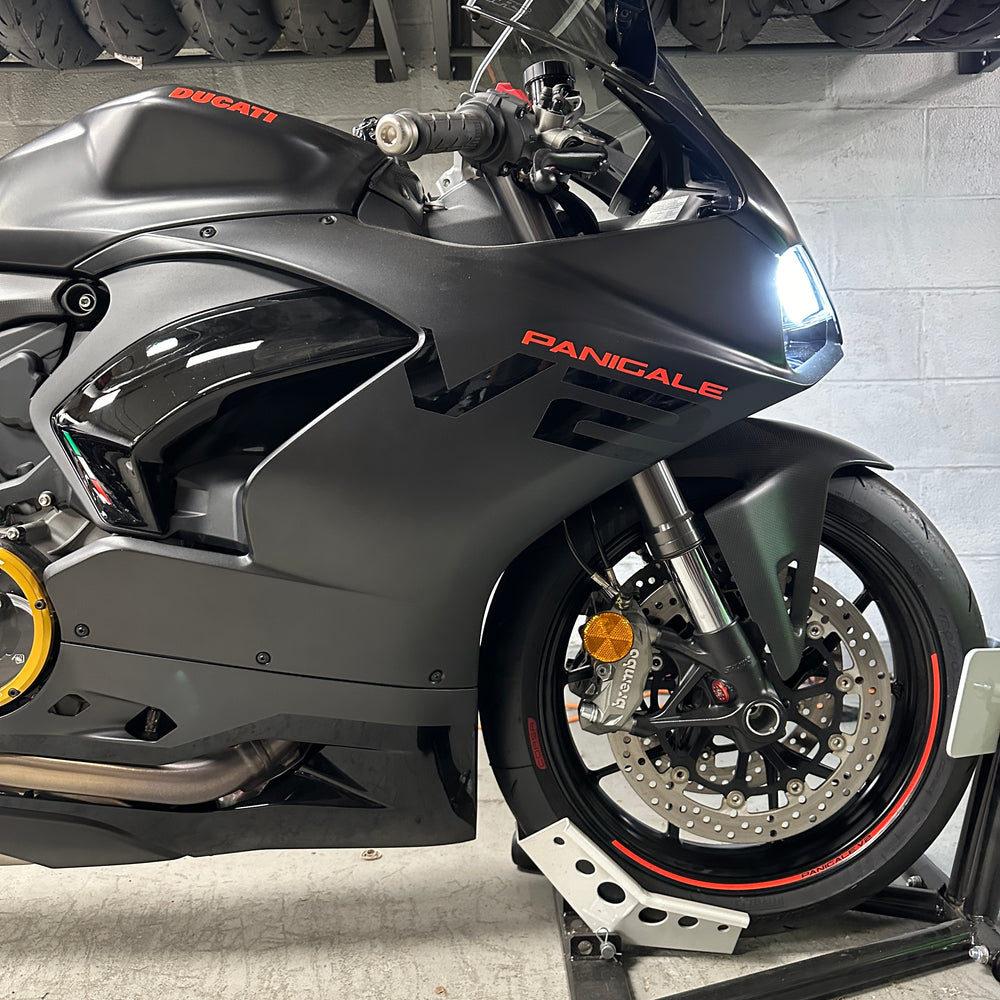 
                      
                        2024 DUCATI PANIGALE V2 CARBON PACKAGE
                      
                    